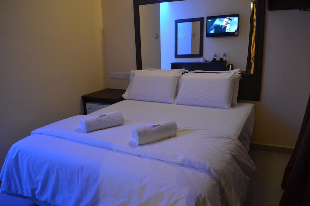 City Times Inn Seri Kembangan Exterior photo
